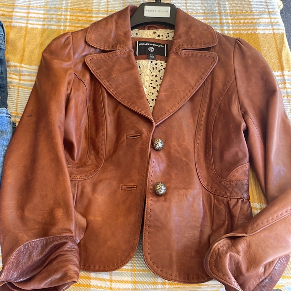 Beautiful leather jacket🐄 - Picture 4 of 4